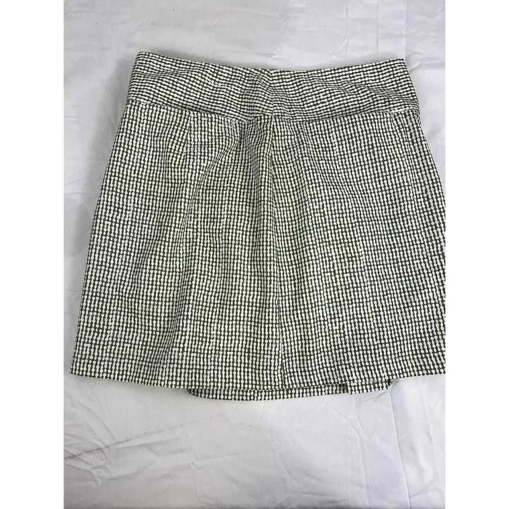 Women's Izod XFG Stretch Golf Skort Size 6 EUC